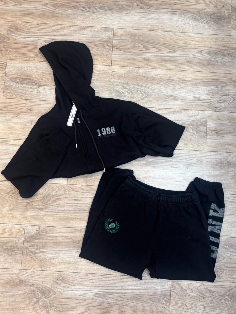Victoria’s Secret PINK 1986 Champions Black Sweat Set M